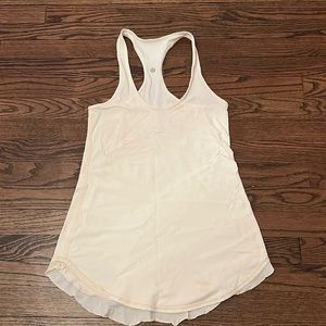Lululemon tank.